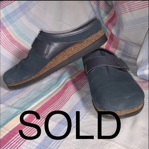 ❌SOLD❌ VTG Bass Suede Leather Cork Platform Mules Sz 8.5M